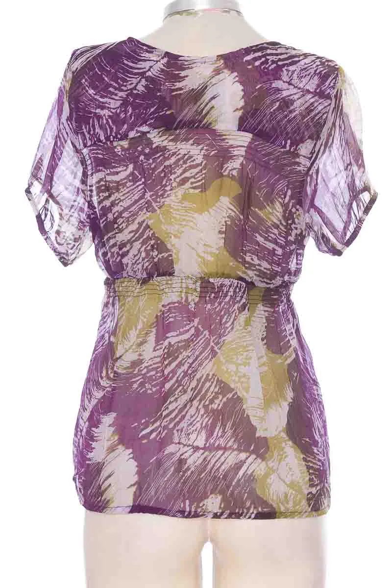 BLUSA COLOR MORADO  CLOSEANDO