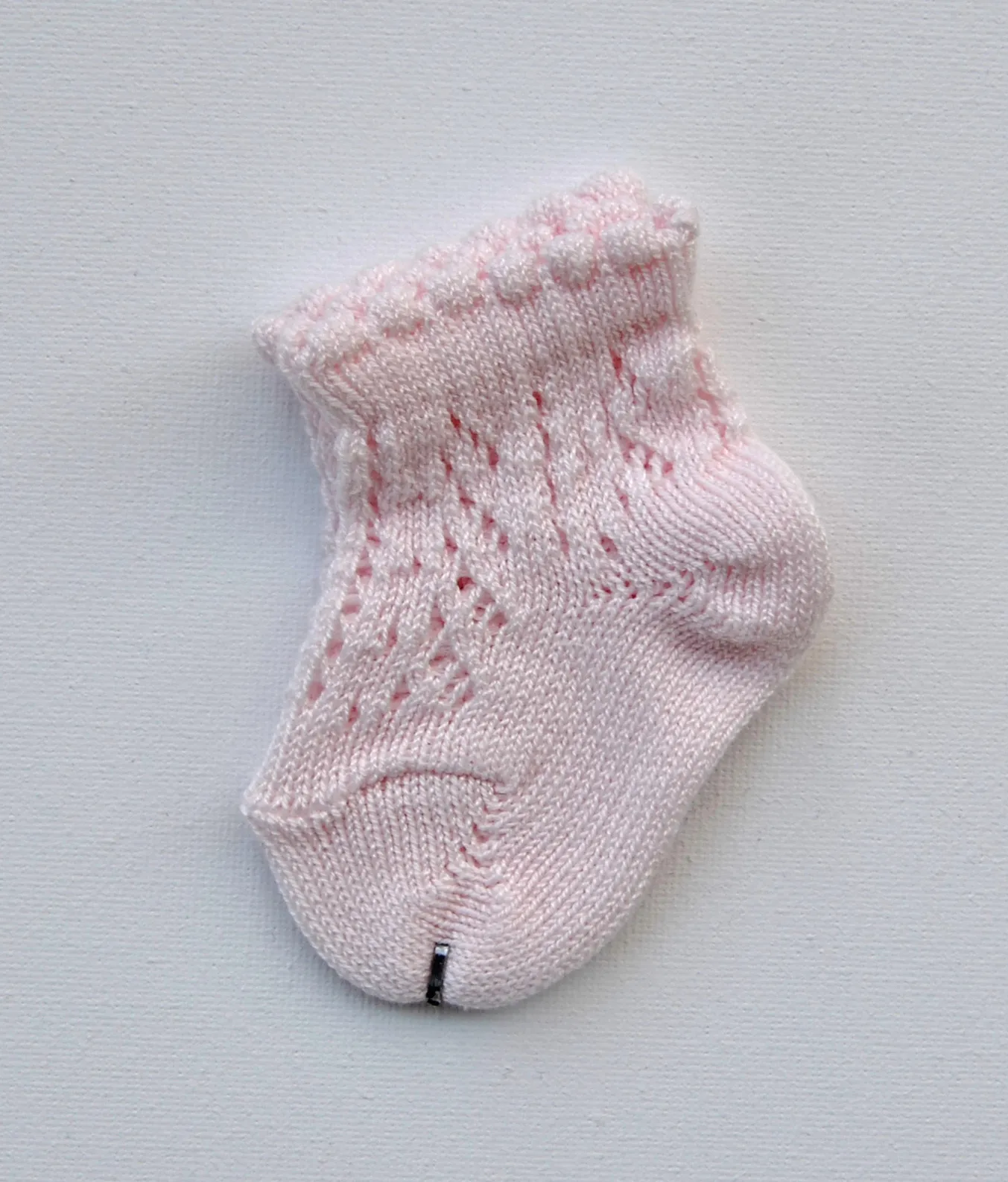CALCETIN DE CONDOR CORTO CALADO ROSA. PV