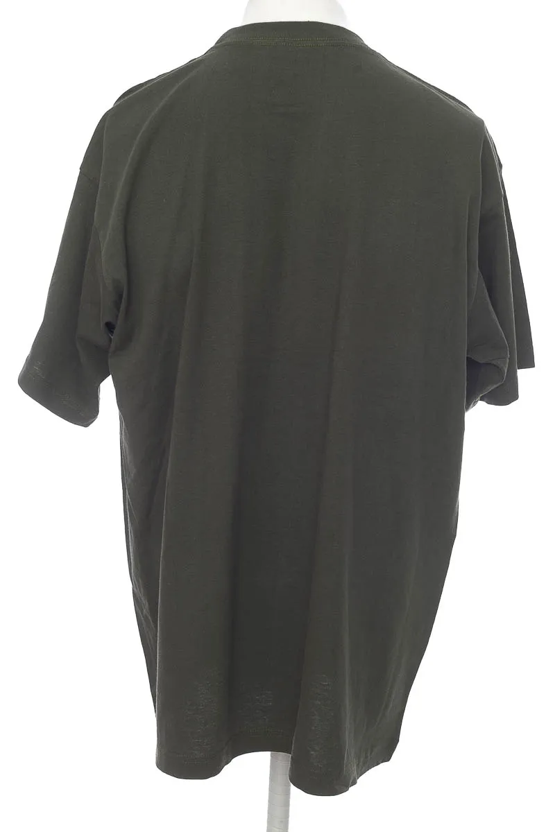 CAMISETA COLOR VERDE  CLOSEANDO