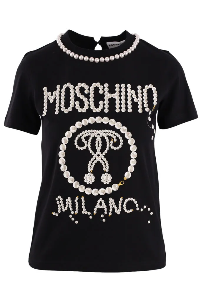 Camiseta negra con perlas