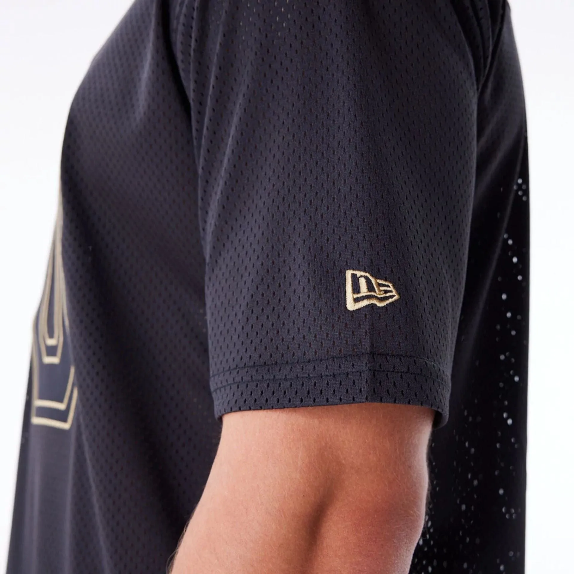 Camiseta New Era Mesh