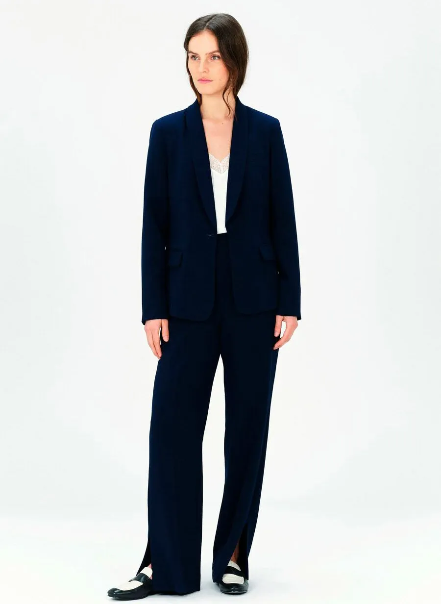 CAROLL VJANISSA  CHAQUETA AJUSTADA CON CUELLO CHAL EN AZUL