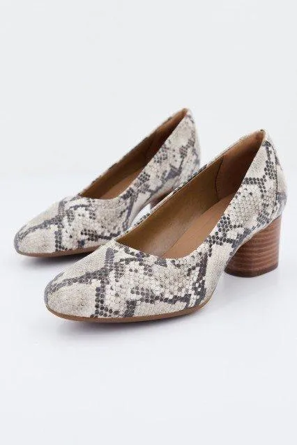CLARKS