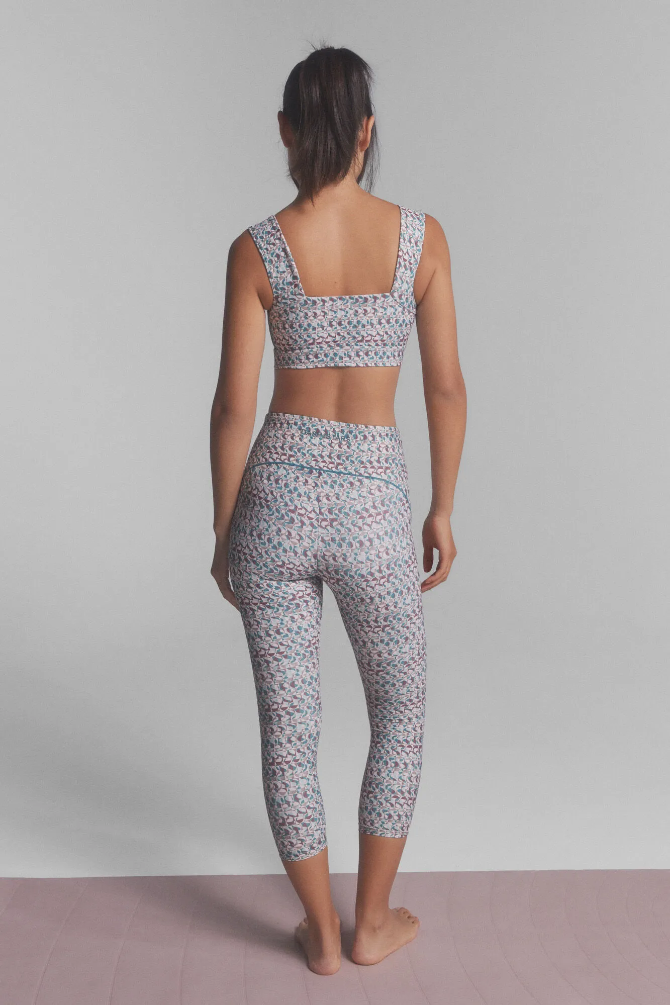 Dash and Stars Leggings SOFT MOVE crop estampado multicolor