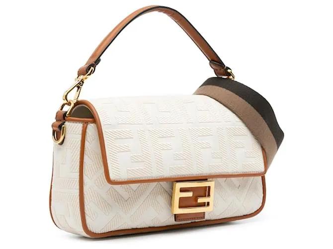 Fendi Baguette de lona bordada blanca mediana Blanco 