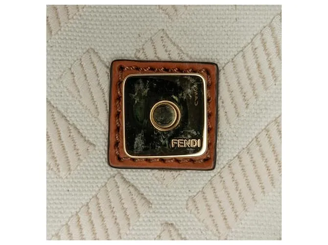 Fendi Baguette de lona bordada blanca mediana Blanco 