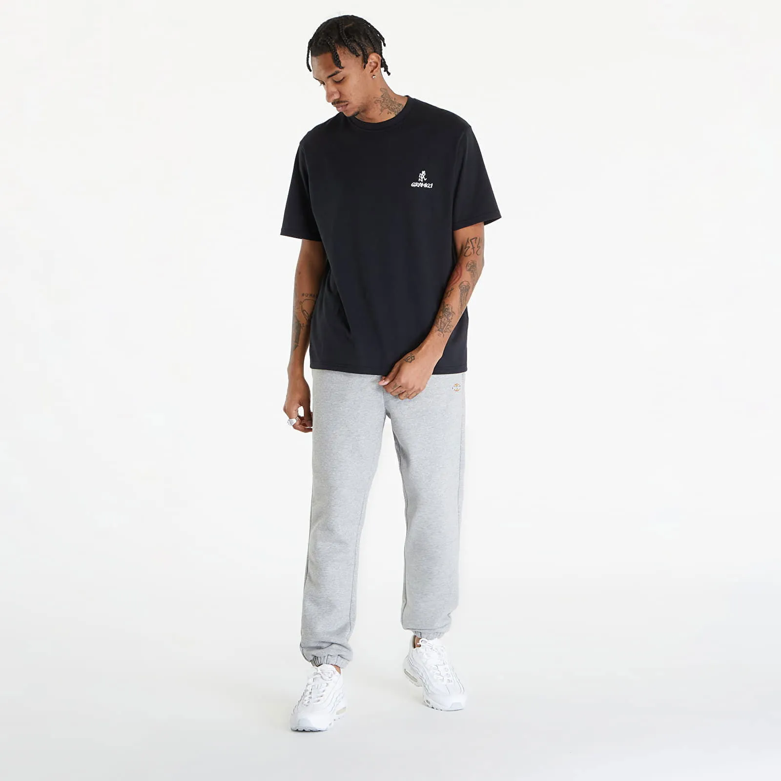 GRAMICCI One Point Logo Tee UNISEX Black