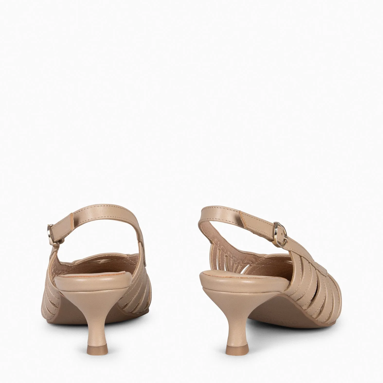 JADE  ZAPATO TACóN KITTEN TAUPE