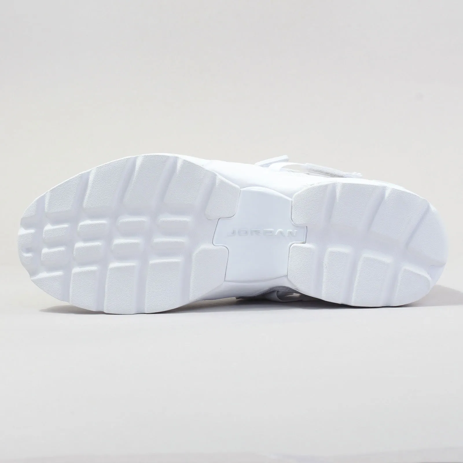 Jordan Jordan Trunner LX ''Triple White''