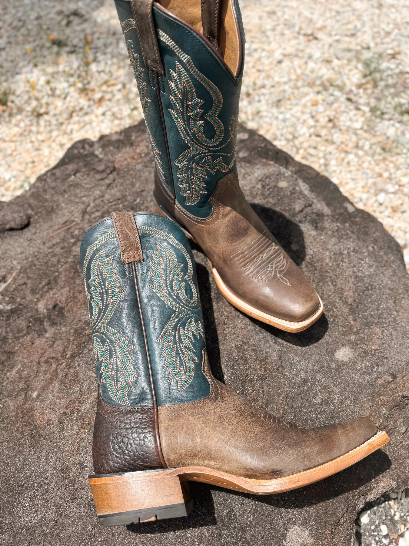 MEN'S ARIAT FUTURITY CASHOUT WICKER WESTERN BOOTS