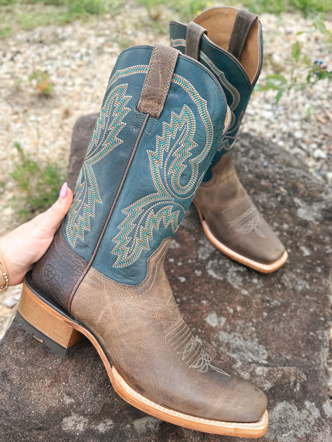 MEN'S ARIAT FUTURITY CASHOUT WICKER WESTERN BOOTS