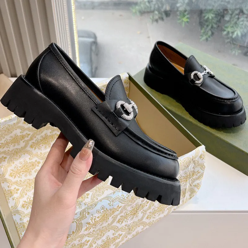 Mocasines de cuero con suela de orejeta para mujer Mocasines de diseñador con bordado de abeja de cuero 100% real Zapatos planos