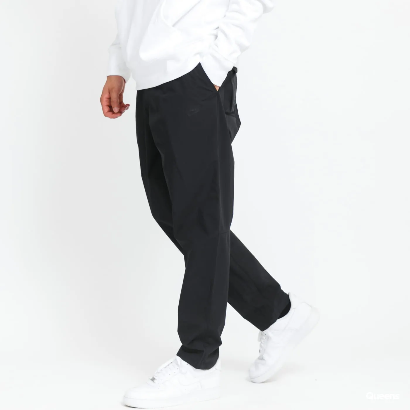 Nike Woven Seasonal Pants