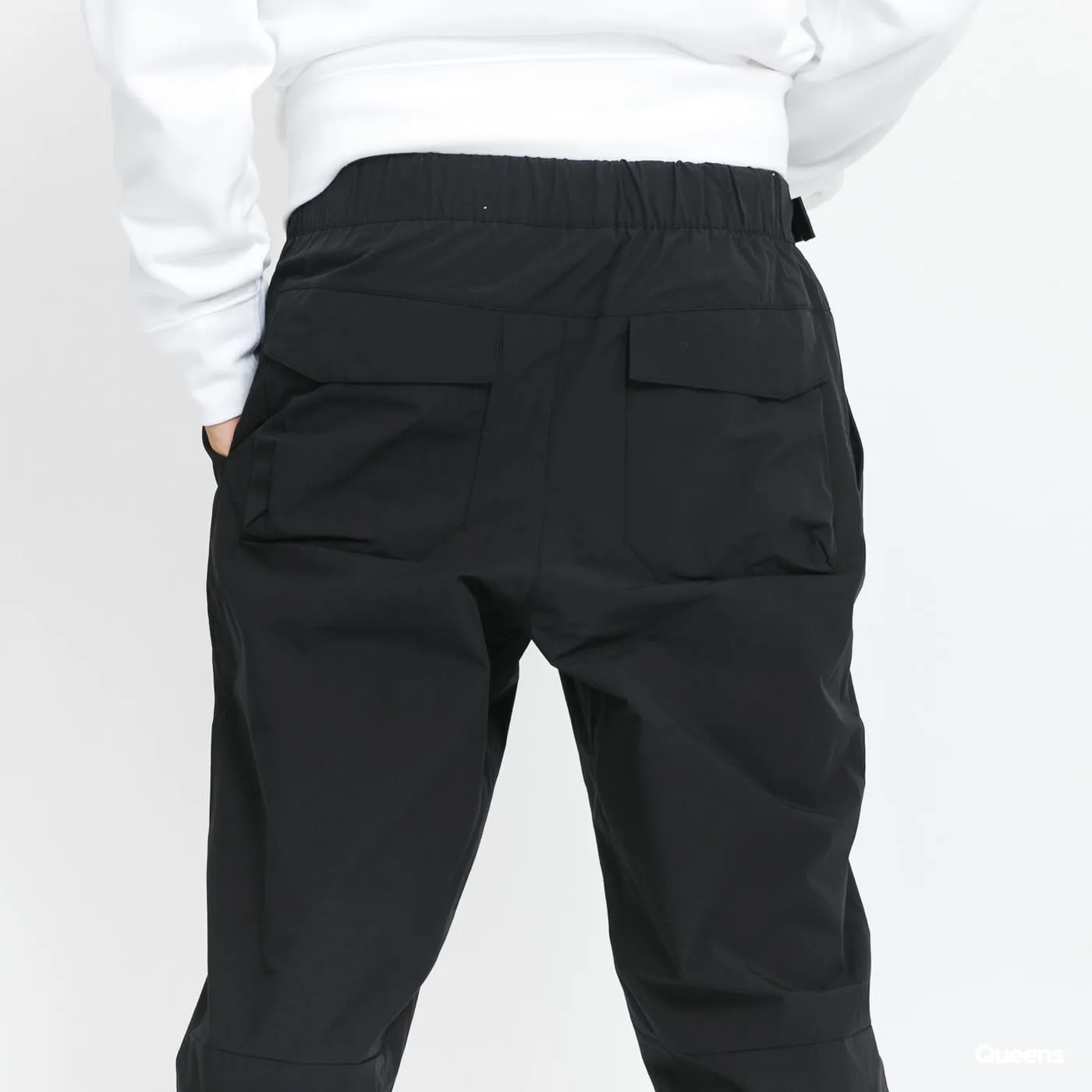 Nike Woven Seasonal Pants