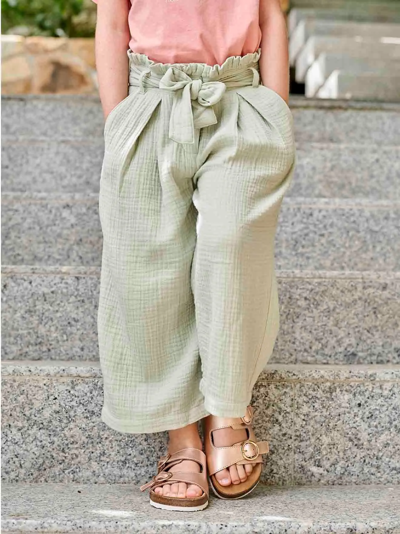 Pantalón pesquero ancho de gasa de algodón estilo «paperbag» para niña