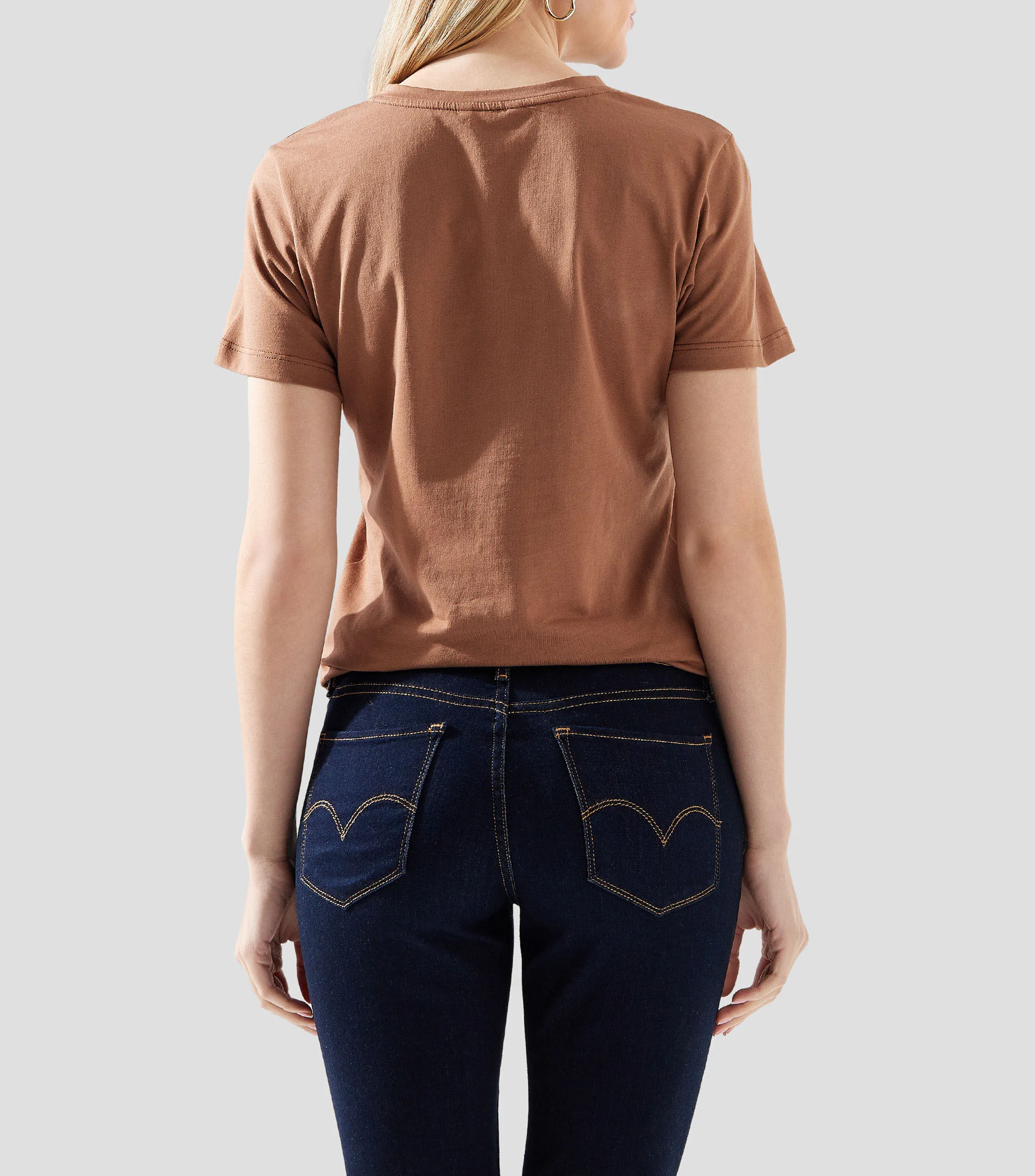 Pertegaz Playera con aplicación de pedrería y manga corta Mujer