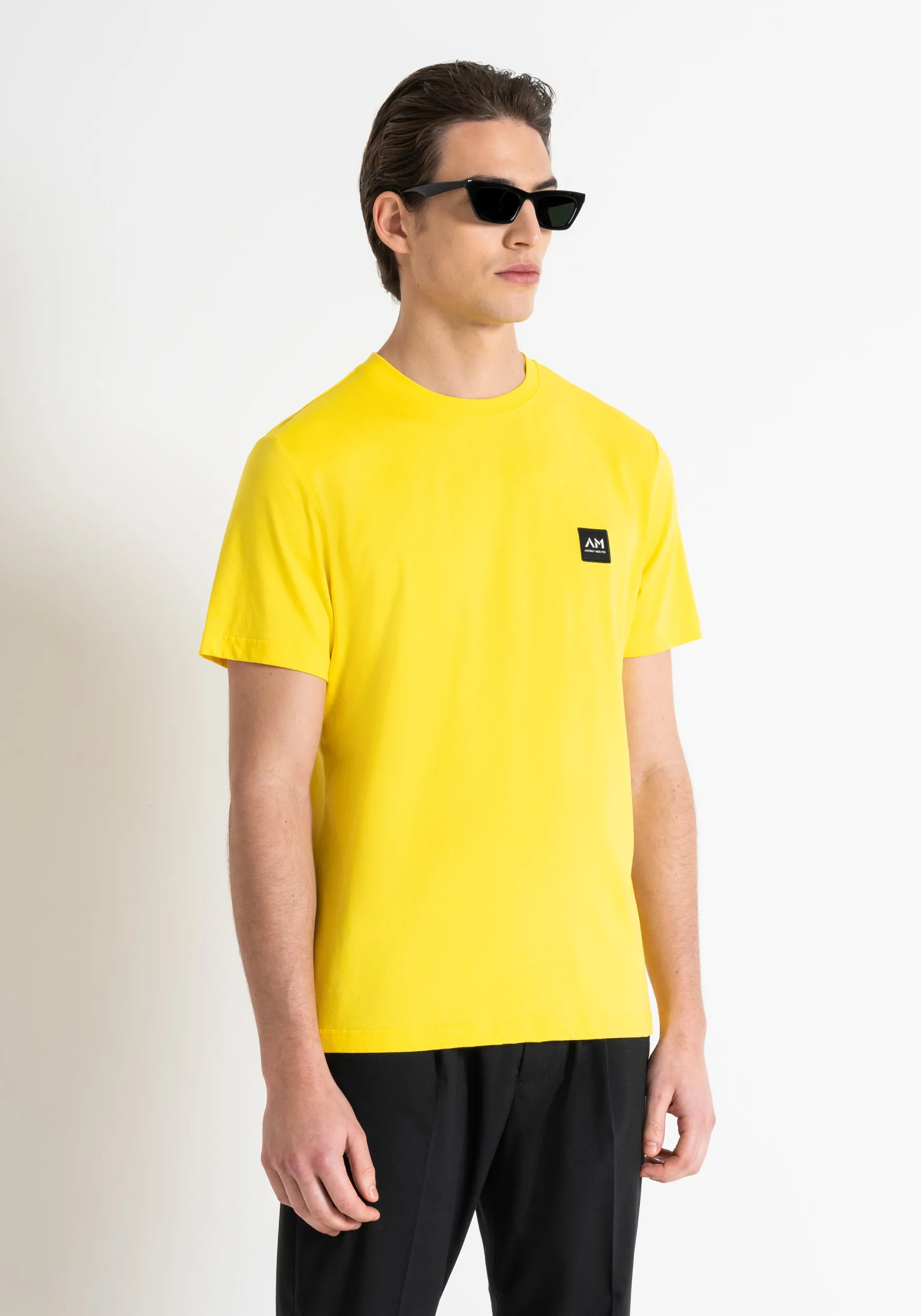 REGULAR FIT TSHIRT IN COTTON JERSEY WITH LOGO PATCH