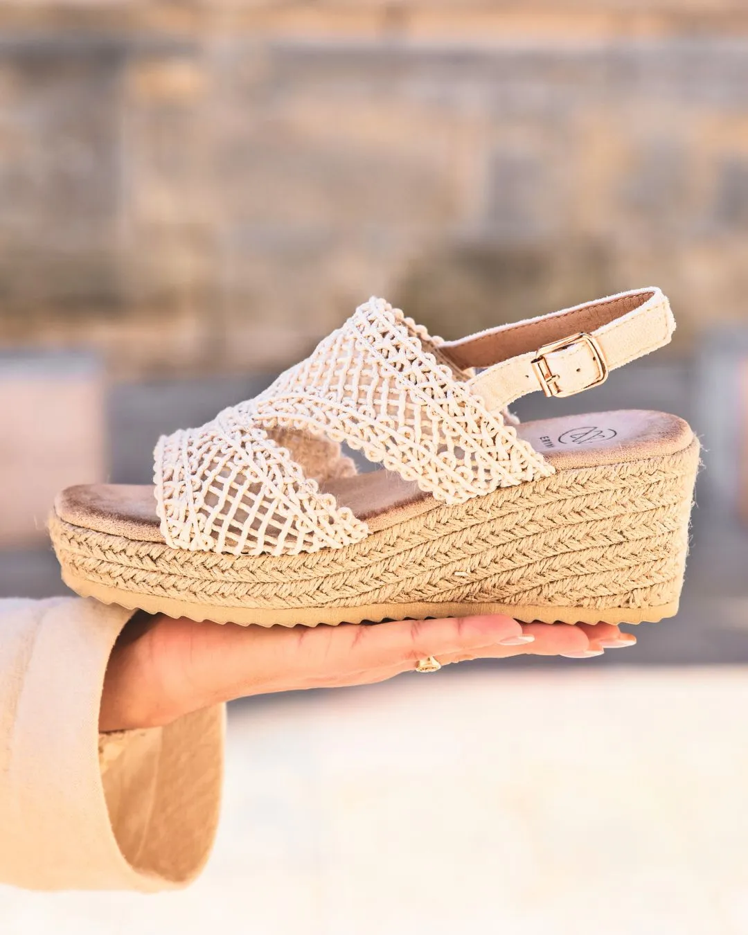 SANDALIA DE MUJER CON CUñA ESPADRILLE EN BEIGE  MORGANE