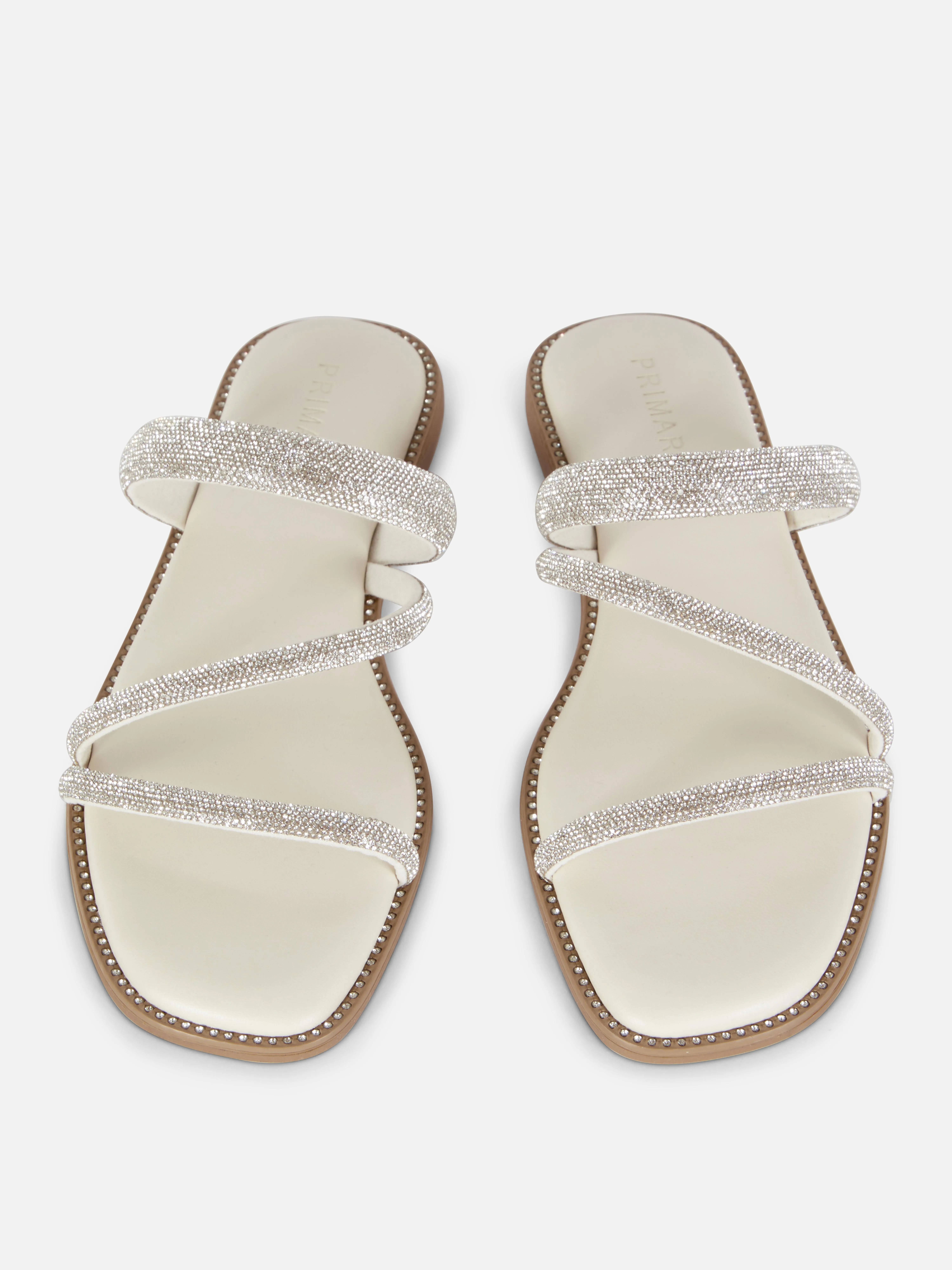 Sandalias con tira de strass
