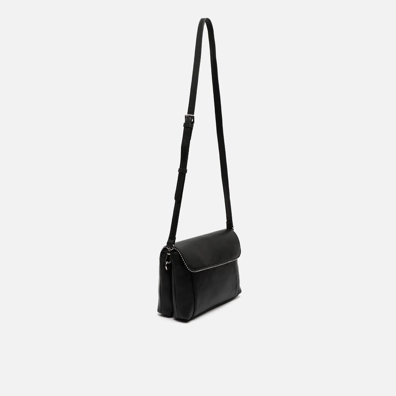 Sibilas bolso bandolera con solapa y detalles metálicos
