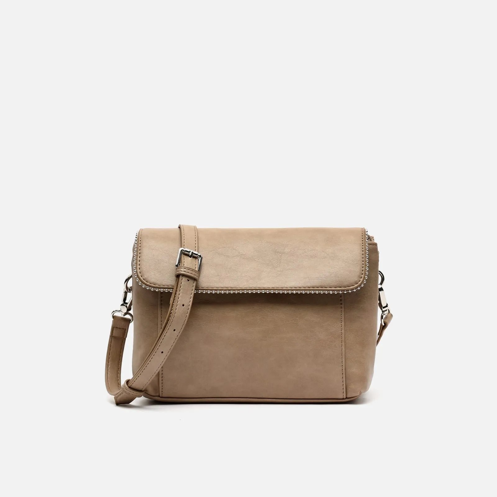 Sibilas bolso bandolera con solapa y detalles metálicos
