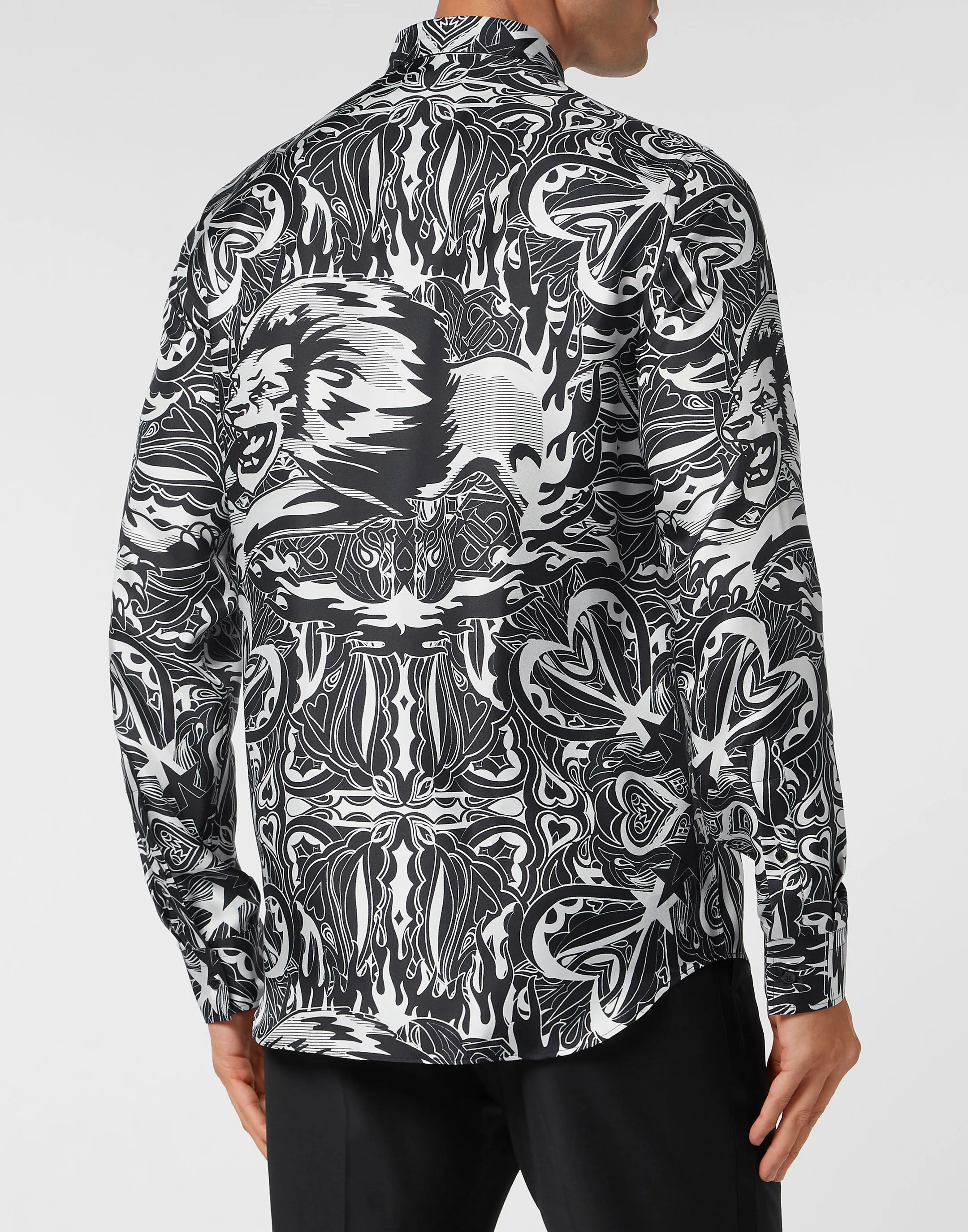 Silk Shirt Dandy Lion Circus
