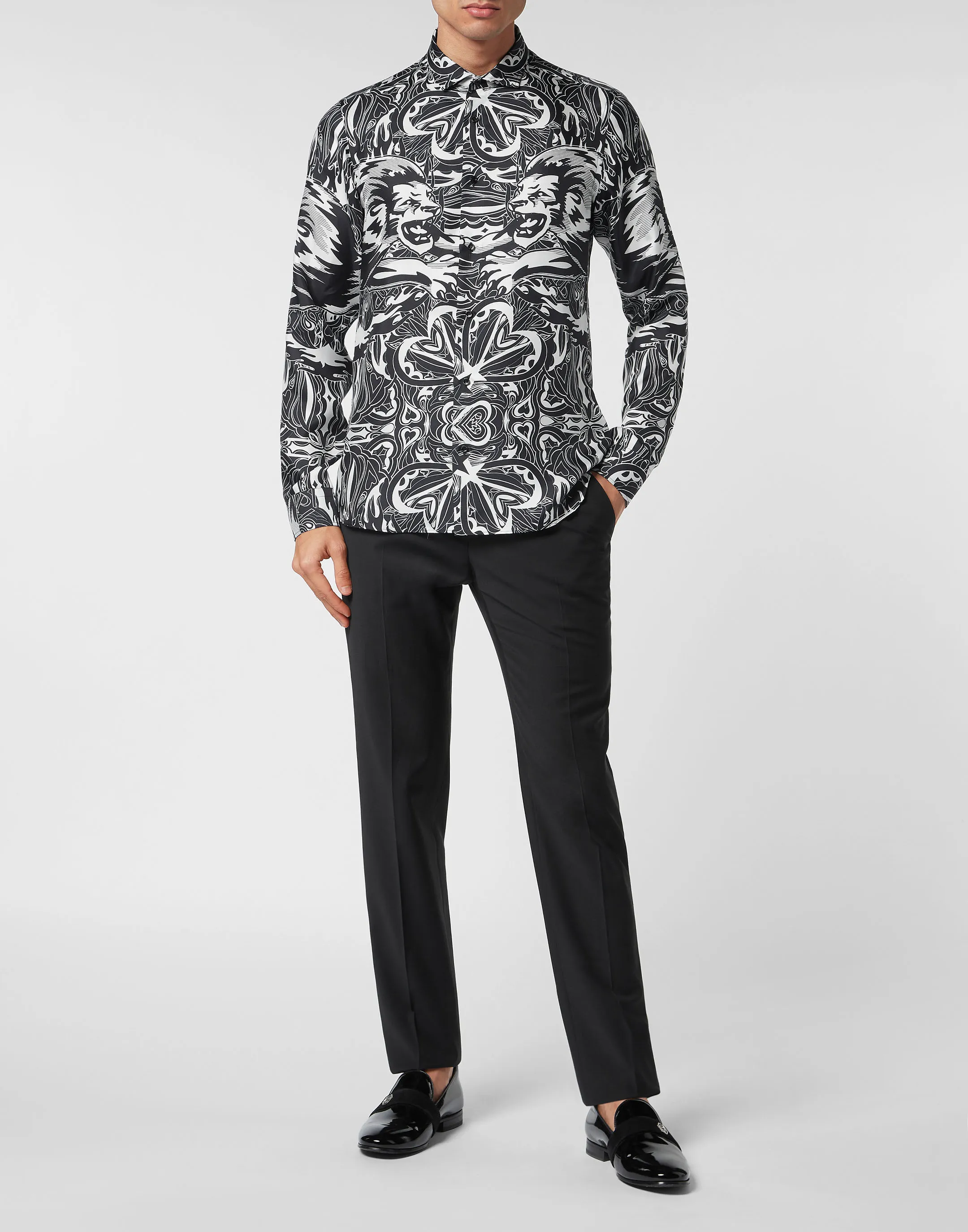Silk Shirt Dandy Lion Circus