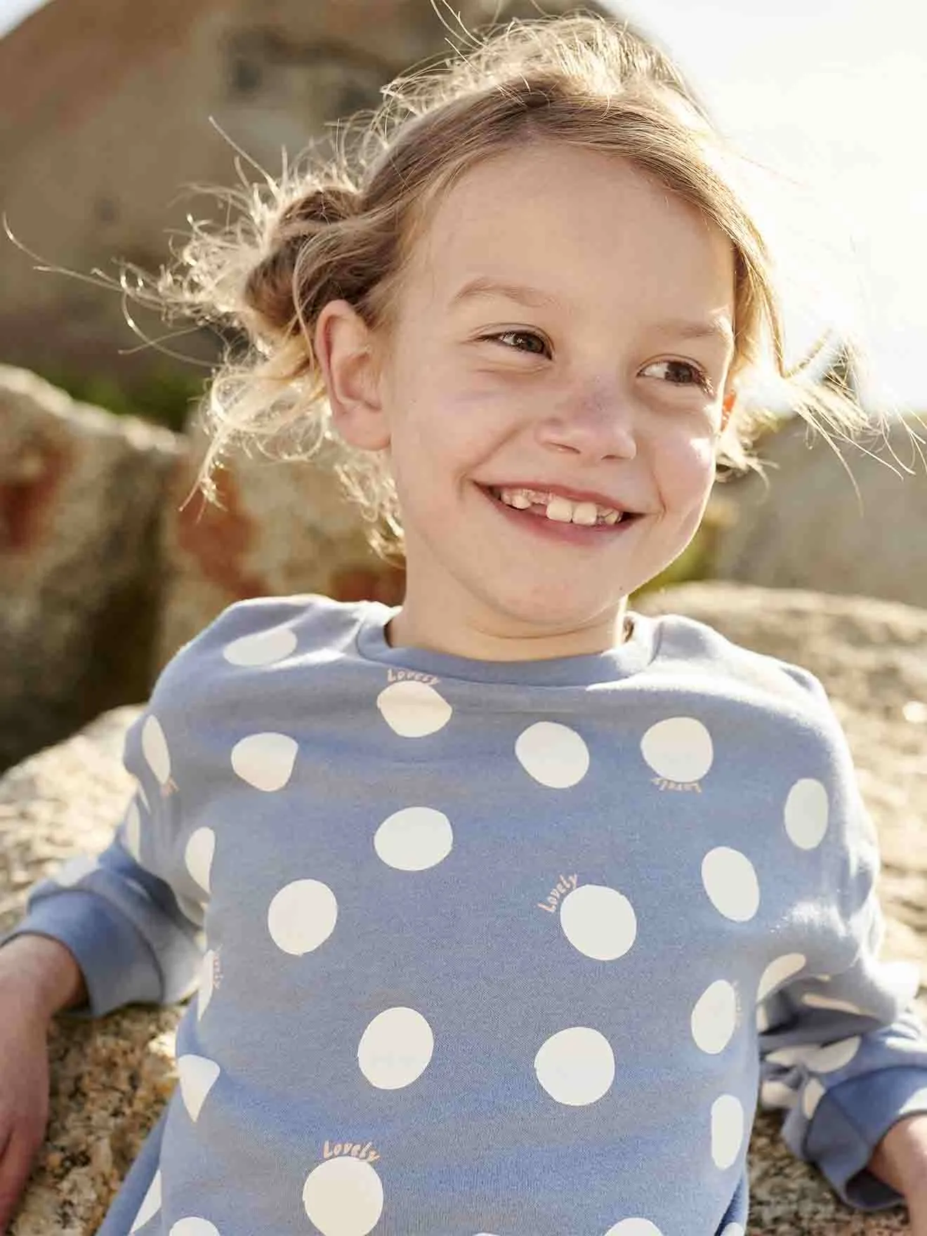 Sudadera fantasía con motivo de corazones o lunares, para niña
