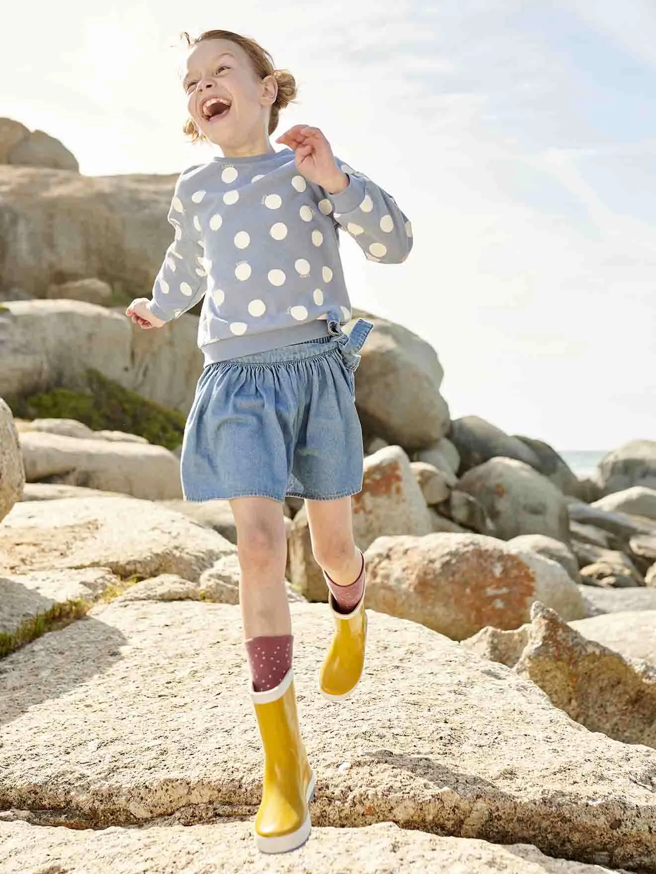 Sudadera fantasía con motivo de corazones o lunares, para niña