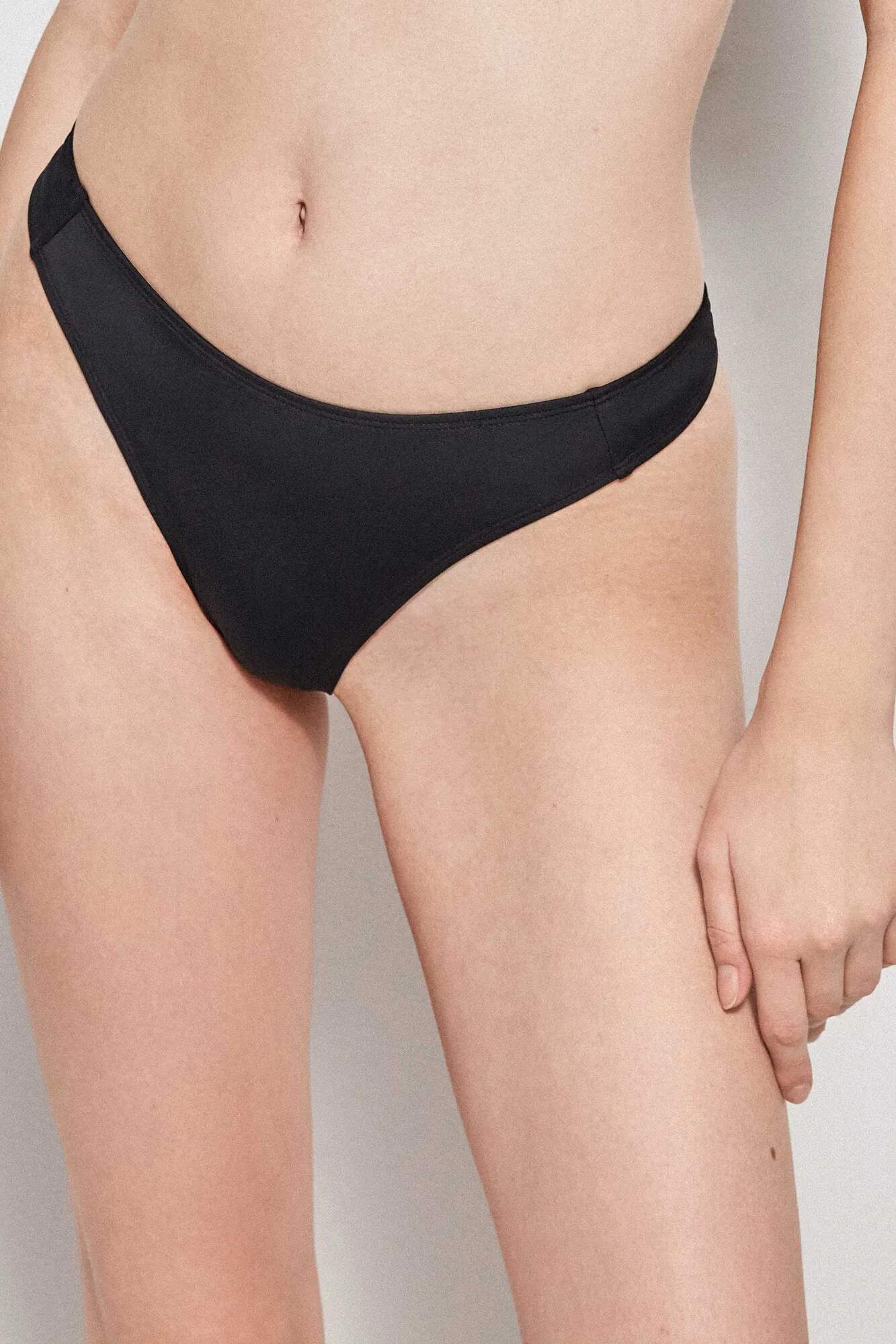 Tanga bikini liso