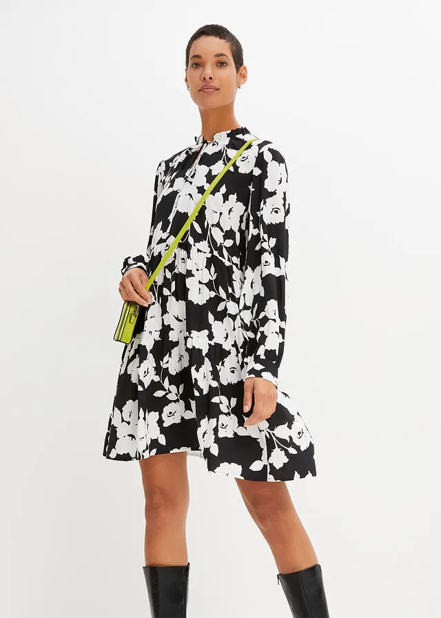 VESTIDO NEGROBLANCO DE FLORES